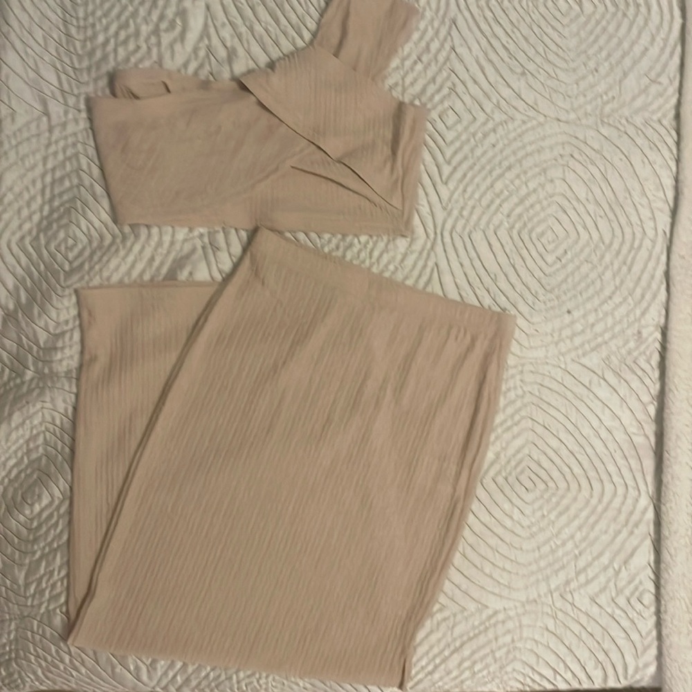 Two piece skirt and top set